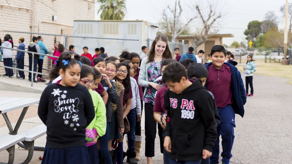 Teach For America Phoenix Alumni with Students